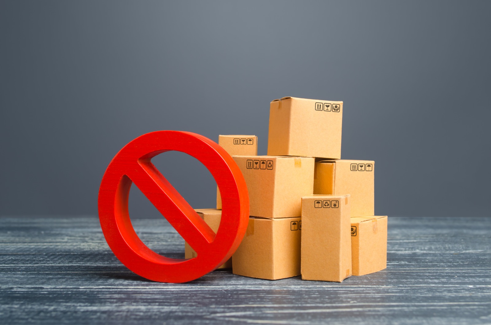 Qué no puedes enviar en una encomienda