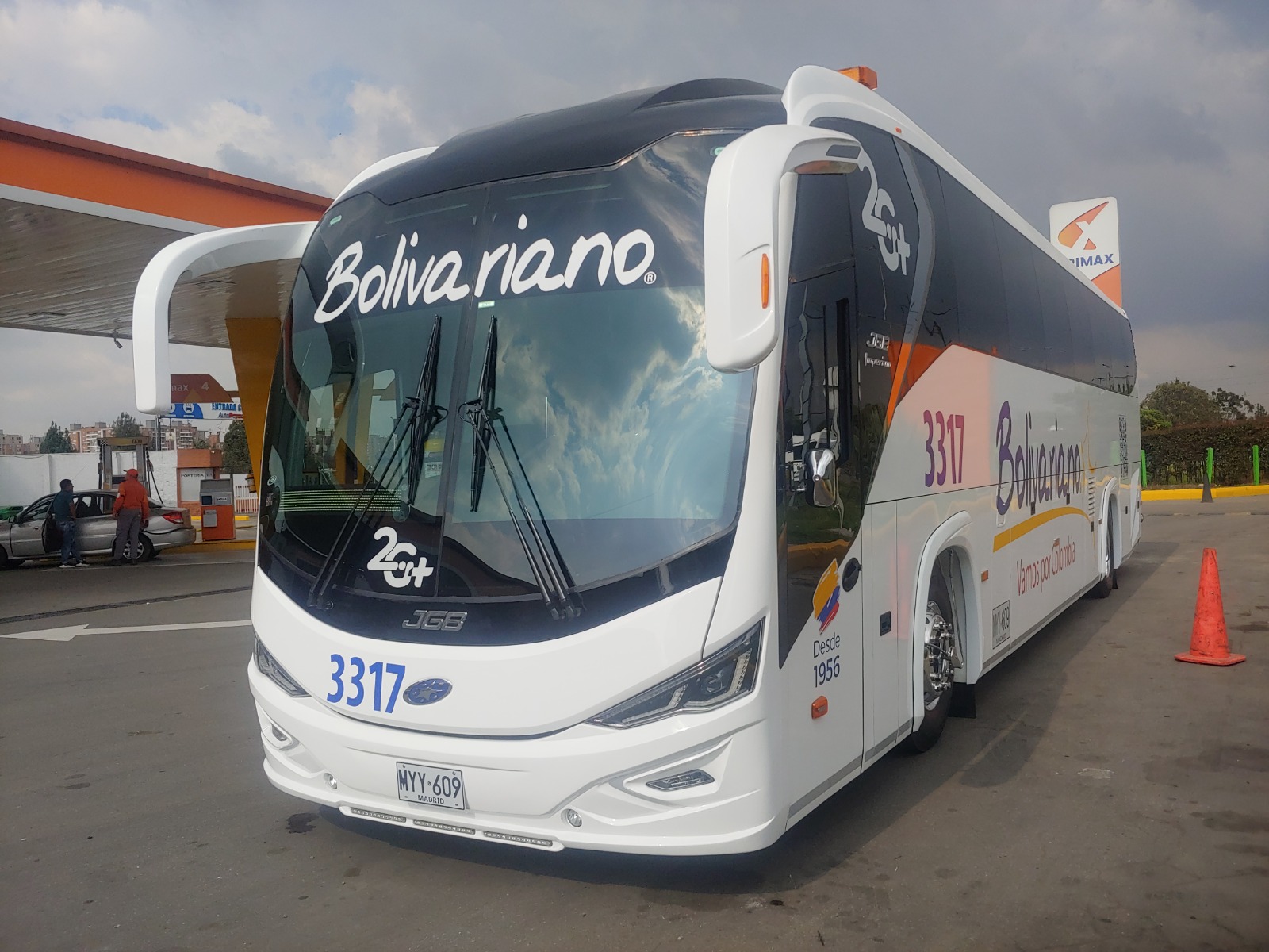 Alquiler de buses en Medellín